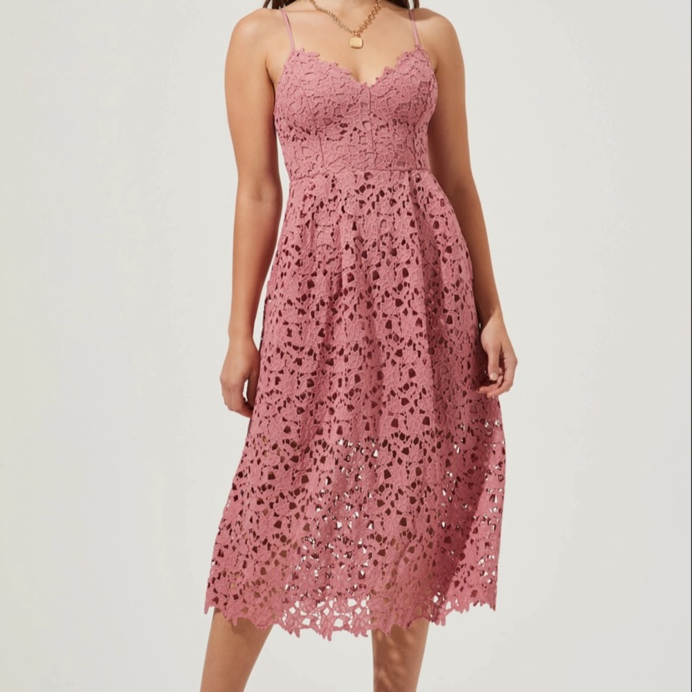 ASTR Lace Midi Dress - Dusty Pink
